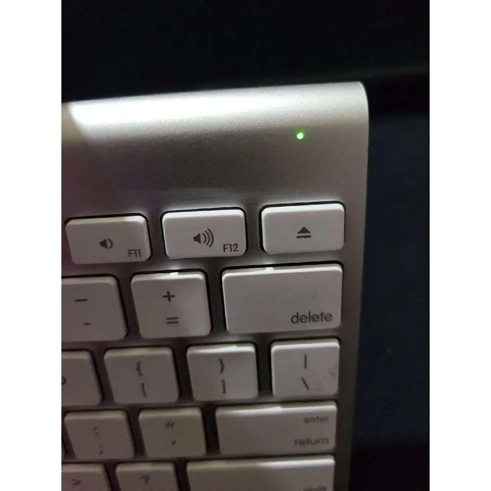 Apple Wireless Keyboard w/ Bluetooth